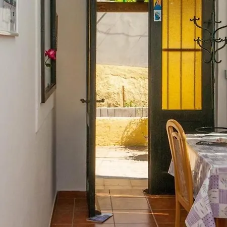 In 36605 Appartement Mali Lošinj
